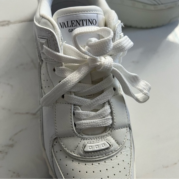 Valentino Garavani Freedots XL leather sneakers- Size 36; Excellent Condition - Picture 8 of 13